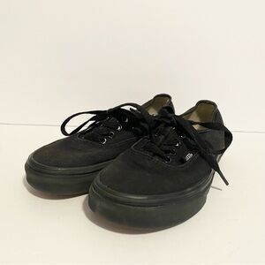 Vans Authentic Low Top Black Canvas Sneakers Women's 5.5 Men’s 4 Youth Lace Up